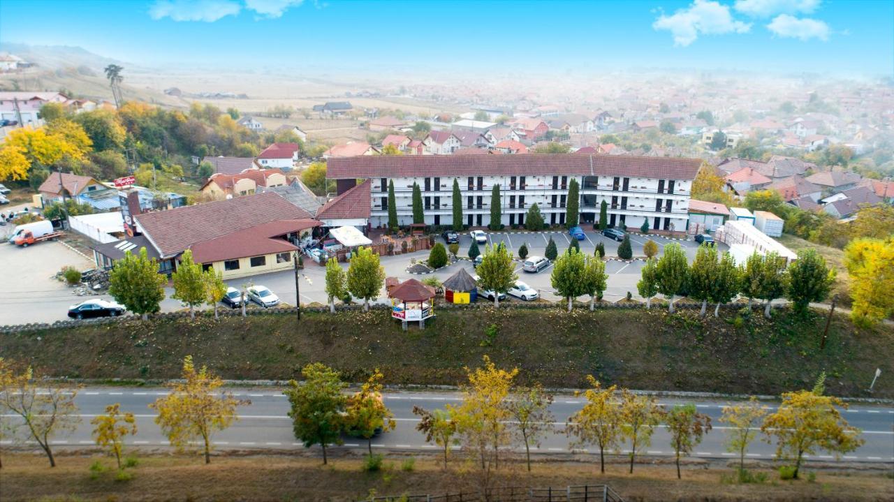 Motel Dacia 赛比什 外观 照片